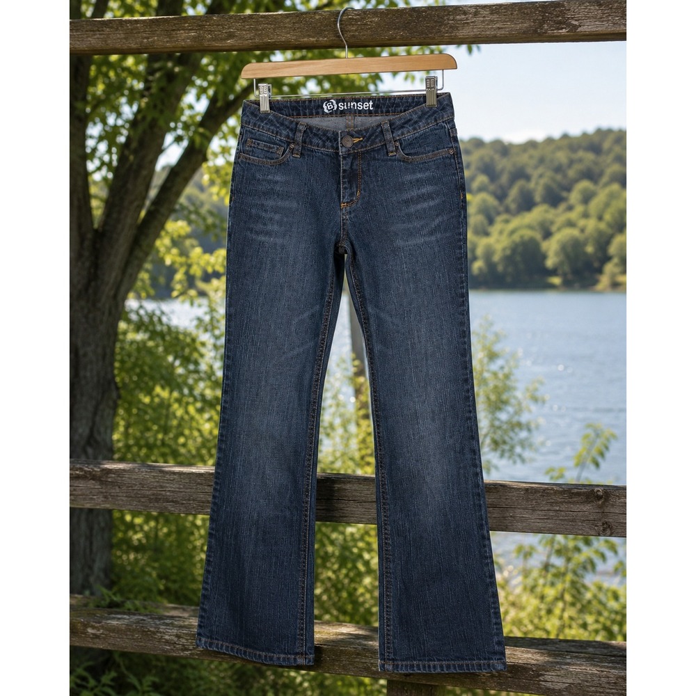 Bullhead Denim Sunset Straight Jeans Juniors 9 Blue Low Rise Medium Wash 30x32